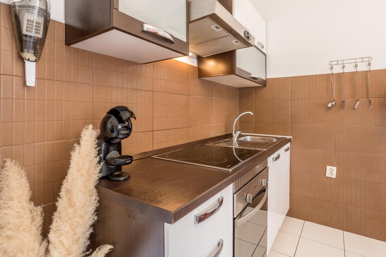 Dalmatian 230M2 With Pool And Garden Near The Old Town For Families Apartment Сплит Екстериор снимка